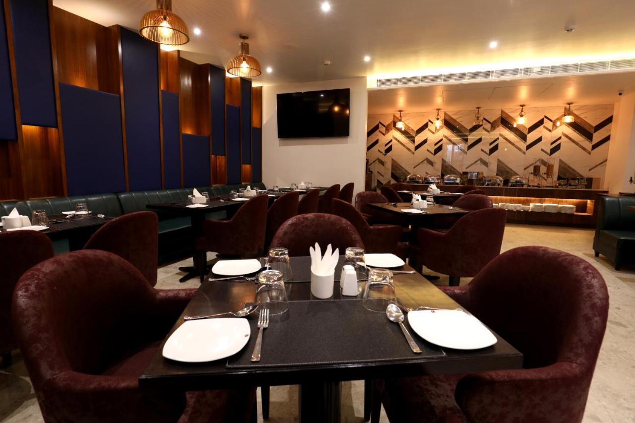 Lords Eco Inn Amritsar Bagian luar foto